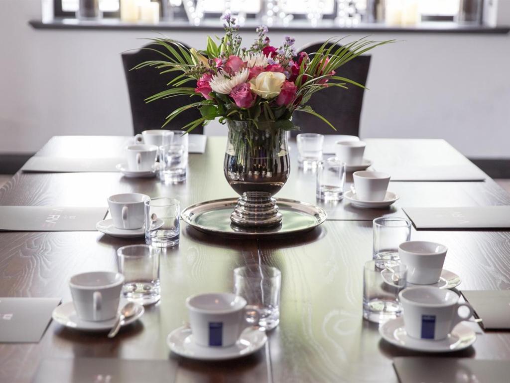 Verve Hotel Bedford Bagian luar foto