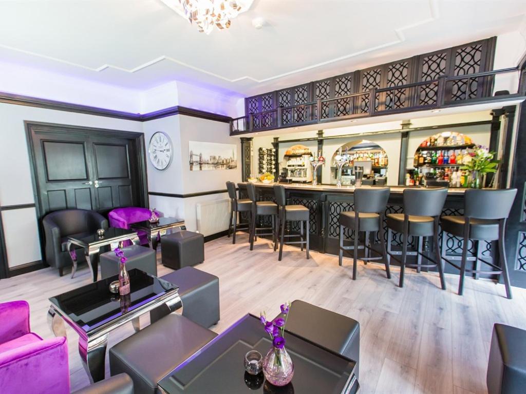 Verve Hotel Bedford Bagian luar foto