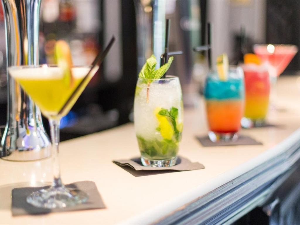 Verve Hotel Bedford Bagian luar foto